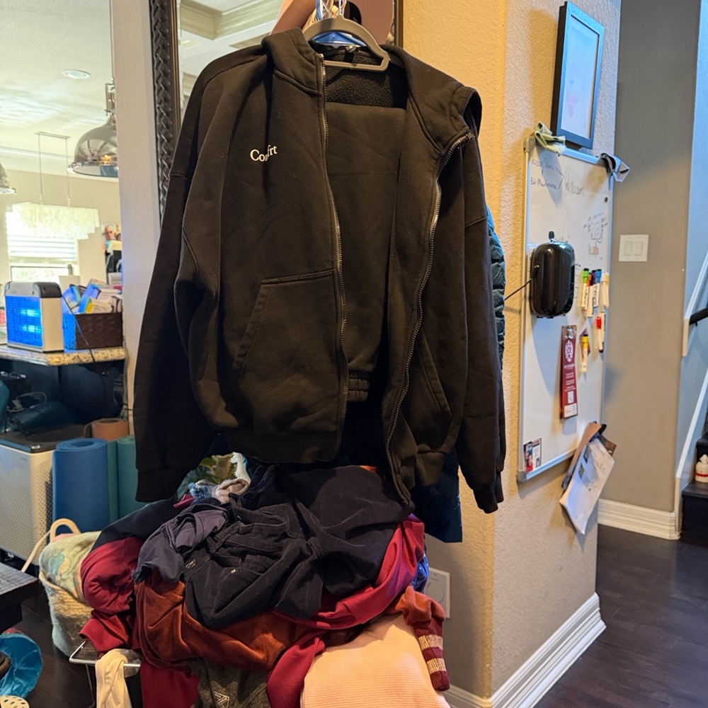 Black Comfort Zip-Up Jacket w reg sweatpants set